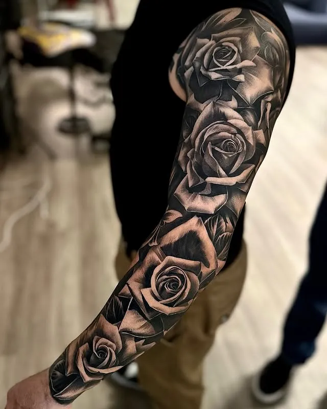 **Elegant Full Sleeve Blooms**