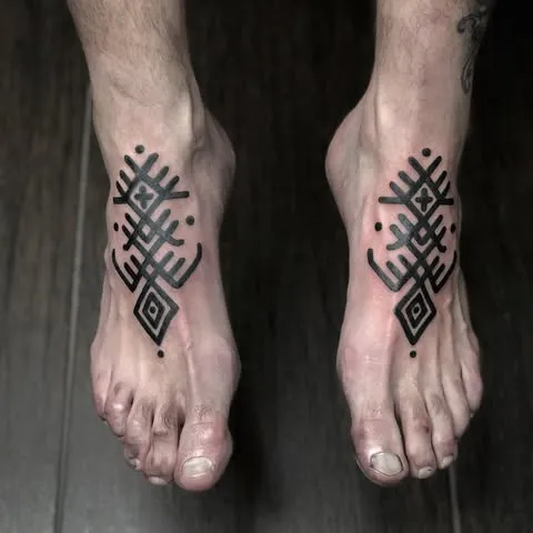 Geometric Foot Guardians