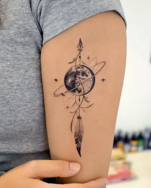 40+ Moon Tattoo Ideas