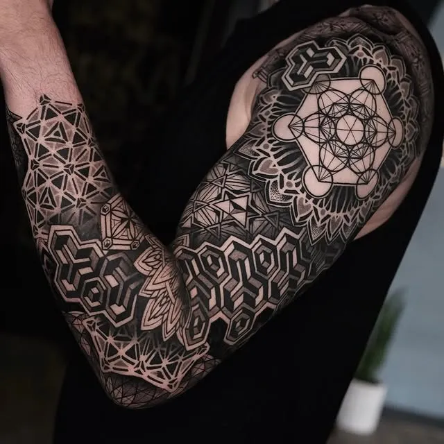 Intricate Arm Geometry